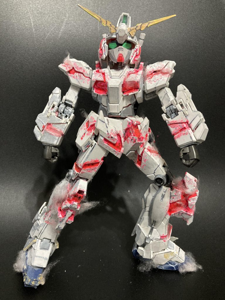 サイコフレームが発光してデストロイモードに変身する感じが自分脳内でリンクしてしまい、まさかの超サイヤ人風に冒険してしまいました^ ^