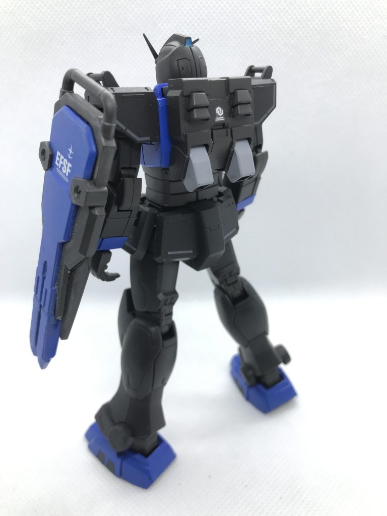 後ろ姿が寂しい