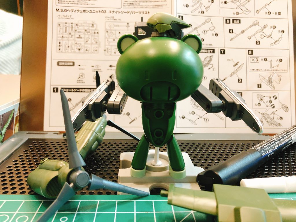 【制作途中】プチッガイカスタムGBのイメージ中。目の色はパワーローダーに合わせて、ピンクにしました!