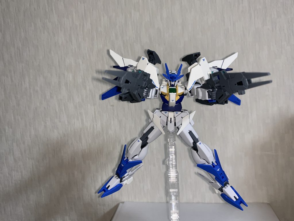 メビウスのフルバースト武装の換装でデスティニーに要素からフリーダムに変化させるのは面白いですし、フリーダム好きなのでポイントが高いです