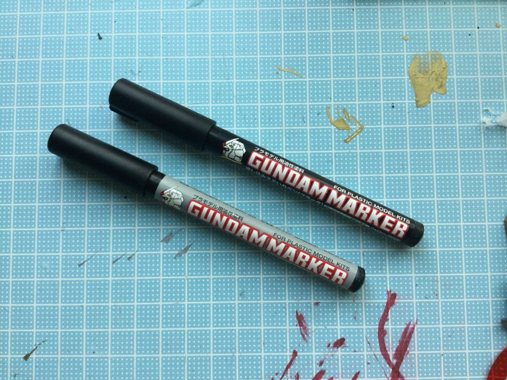 スミ入れはこの二つ。 (ブラック グレー)