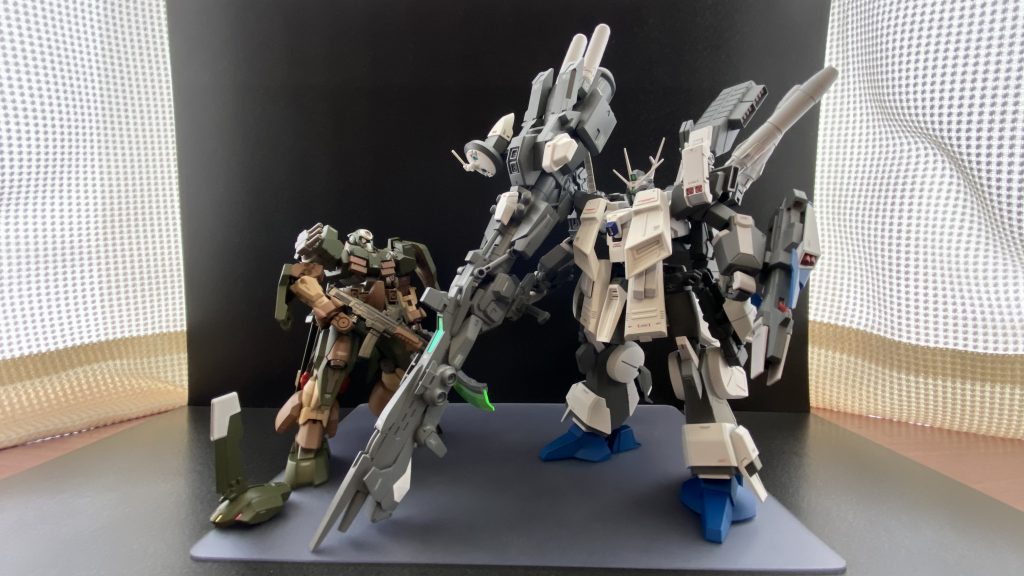 大きさ比較。ストームジンクスさんと。