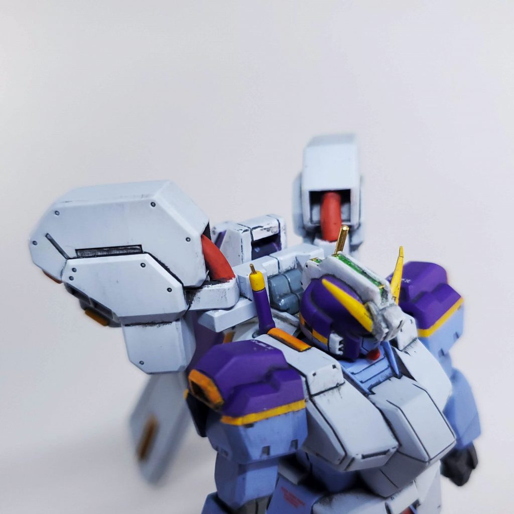 見えにくいですが・・・頭頂部の発光部分に0.3mmの真鍮線を1mm程の長さでディテールアップしています。今回の制作で一番苦労したところかも知れません(笑)