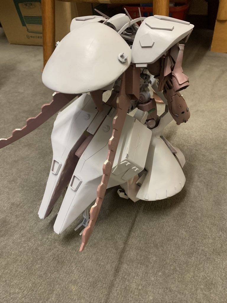 バックパックの曲面を作るのに苦労しました。