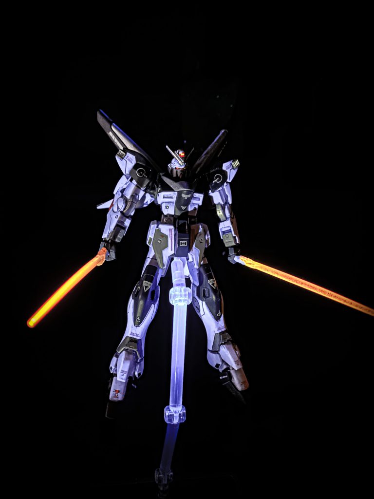 元キットがいいので素立ちでも決まりますね。写真技術もまだまだですがよろしければ感想やいいねをいただけると積みプラを崩すモチベーションに繋がります。