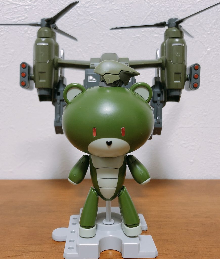 まずはプチッガイ本体。グレイズのヘッドパーツが無くなったのでグレイズのヘッドパーツを帽子に見立てています。