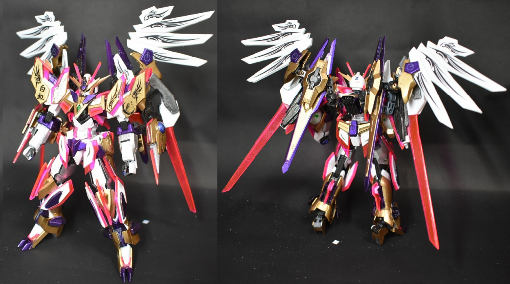 正面と背面から ちょっとゴチャゴチャしすぎかバランスには気を使っているので補助なしで自立します両手の武器は後ろにマウントできます