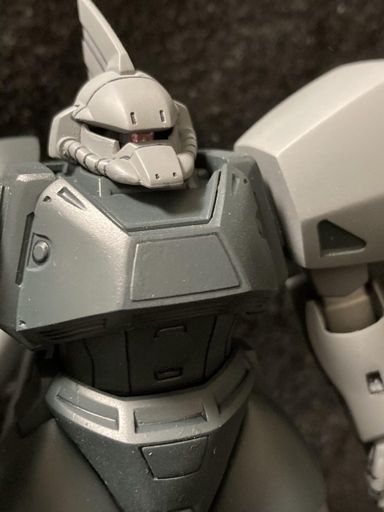 リゲルグの角なしは既存のゲルググを改修して使ってるとかなんとか.