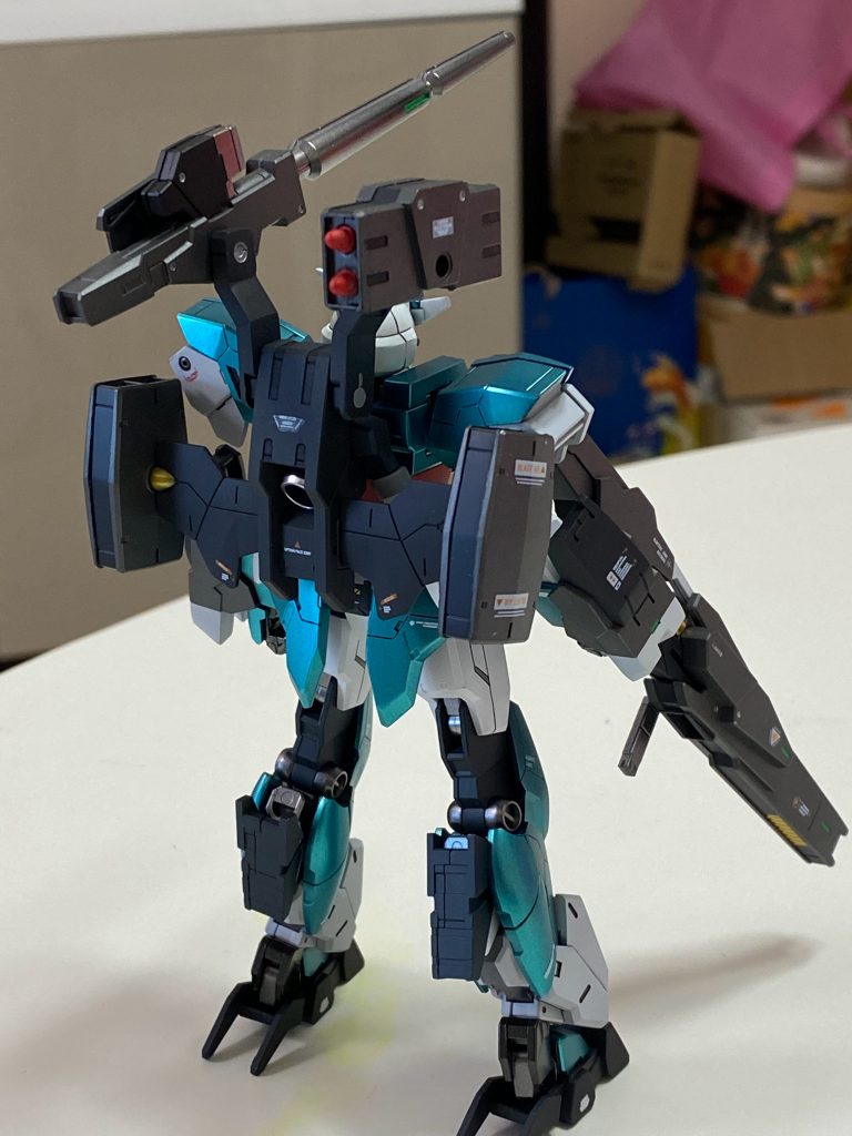 背面。