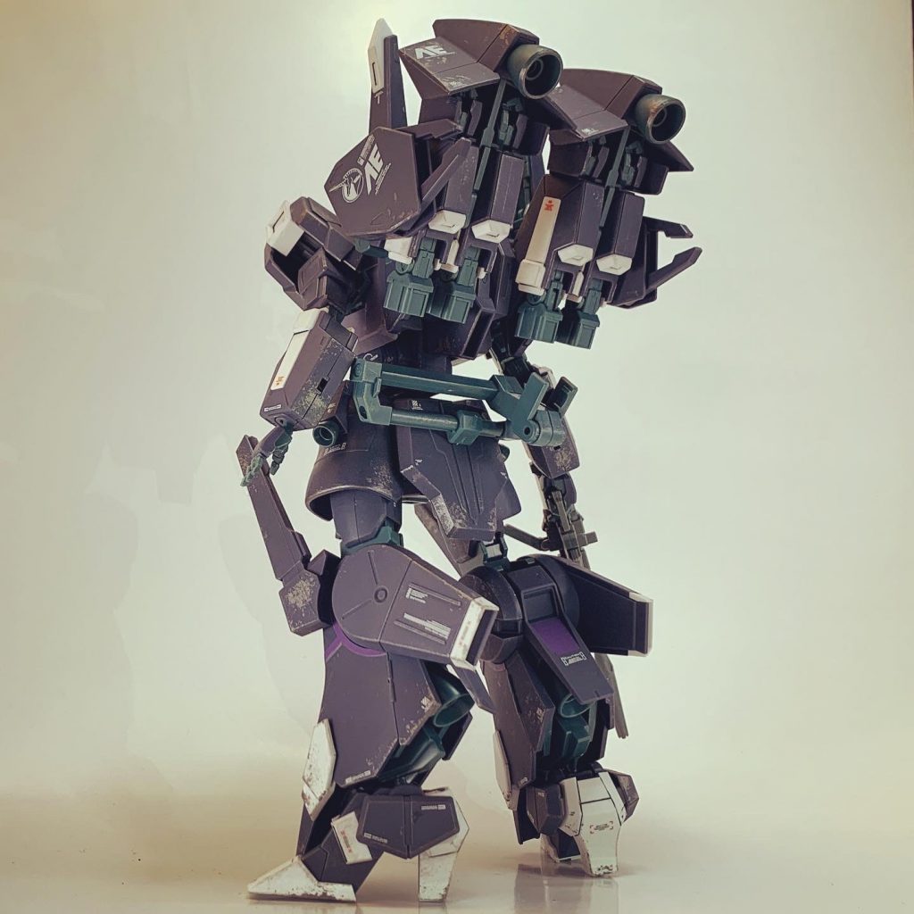 でも正直アーム移動レールの可動再現より、膝で立てるように足の可動域の方どーにかして欲しかったなー。