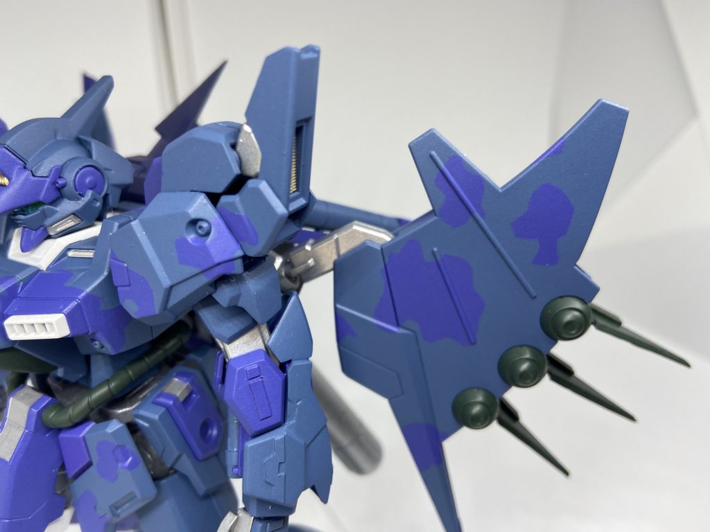 ウシ柄のアップです。