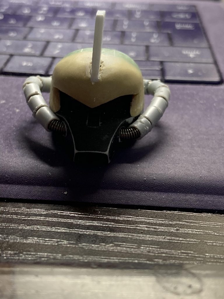 動力パイプはアルミ線、スプリング、プラパイプの三重構造になっています。