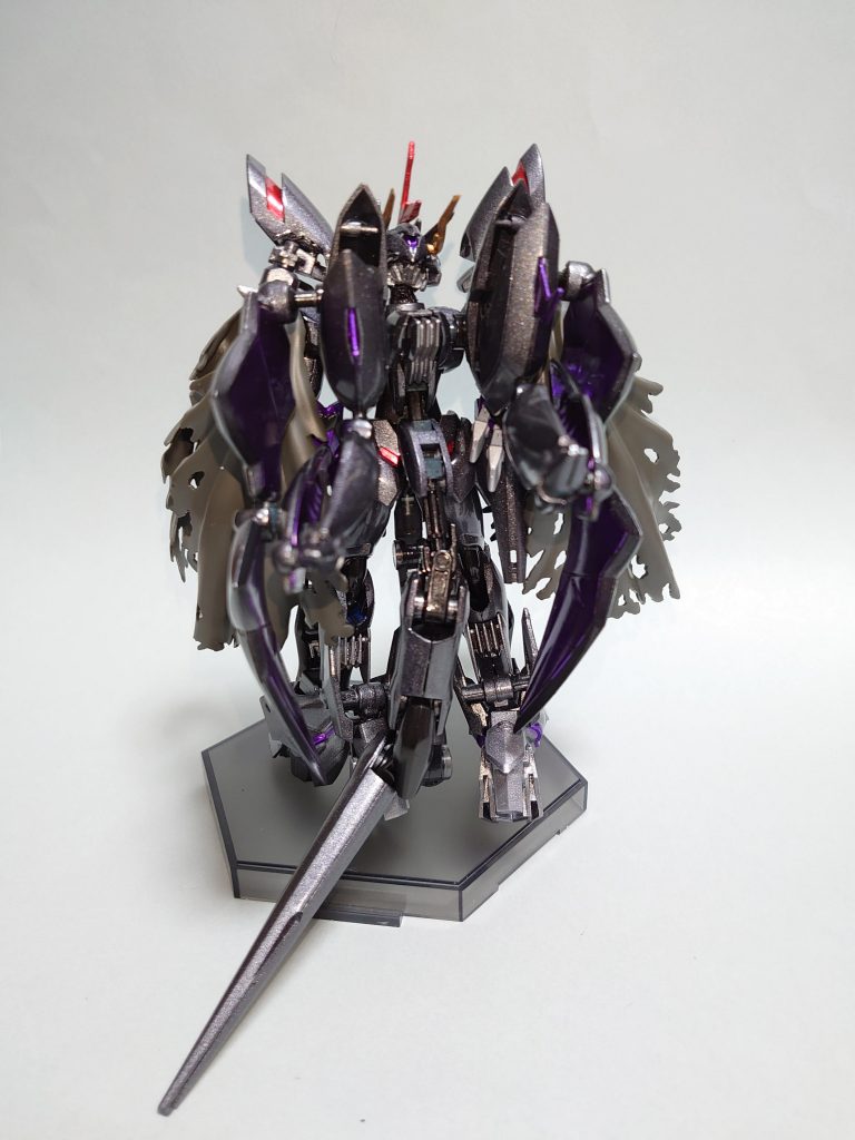 ・背面背中は煌ギラーガやダナジン等、ヴェイガン系の機体を中心に構成しています。