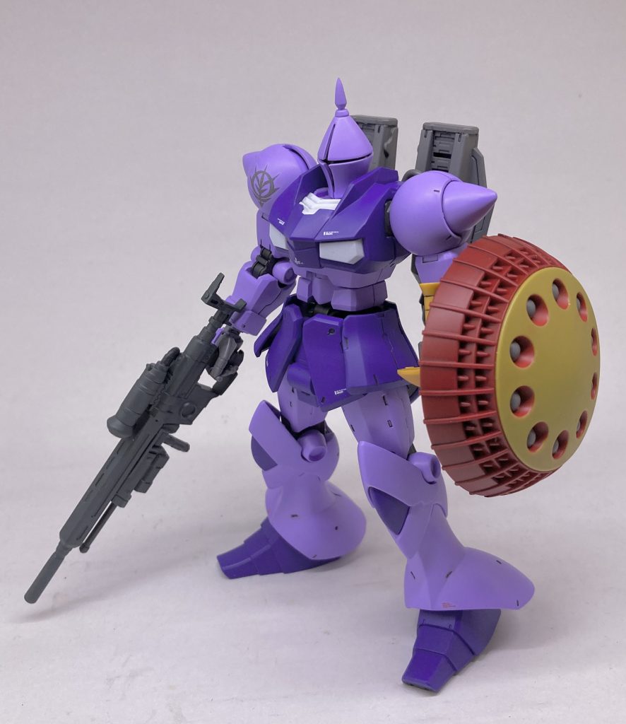 マがちょっとおかしかったのであんな装備でしたがやっぱり銃ぐらいは持っといたほうがいいんじゃね？ということで、ザクスナイパーのものを持たせました。ギャンならあんなでっかいバックパックなくても撃てるはず。多分。