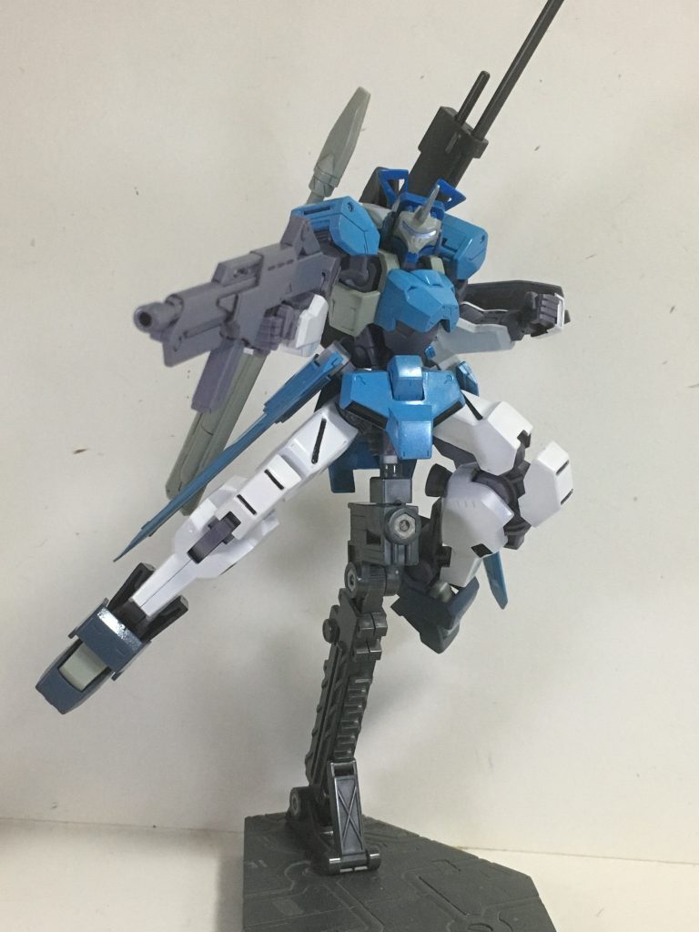 “ライフル”獅電の主兵装。近中距離用の実弾武装で腰部にマウント可能。