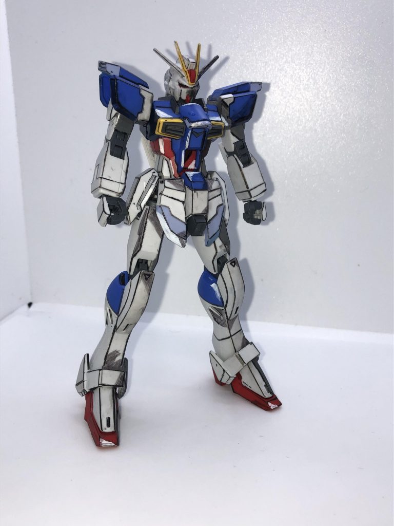 単体写真単体より何かと写した方がそれっぽくなるような…