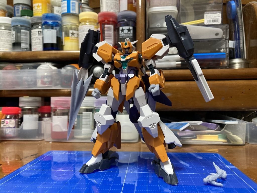 塗装前パーツ確認時グレー部が新規出力部本体はコアガンダムⅡ G-3カラー、サタニクスウェポン、サタニクスユニットで出来てます