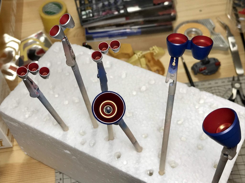 制作風景その2こちらはガンマカエアブラシメインで！一般販売で出て欲しかったですが、人気ないんですかね(汗)ZZ勢は不遇ですね…。