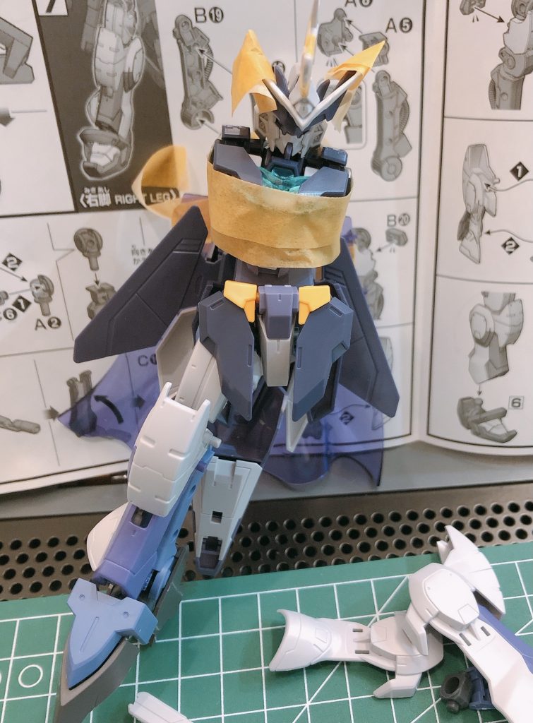 【制作過程】実際に各パーツのサイズ感などを見て、完成イメージを確定していきます。  