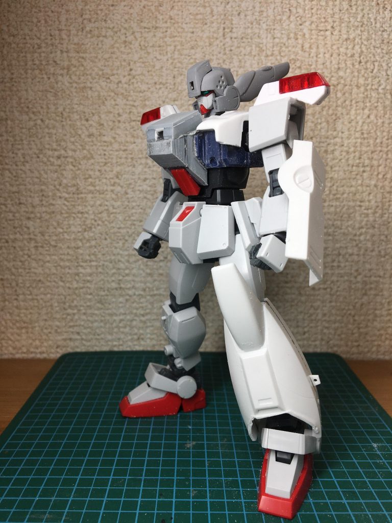 とりあえずイングラムのパーツを付けてみたところ