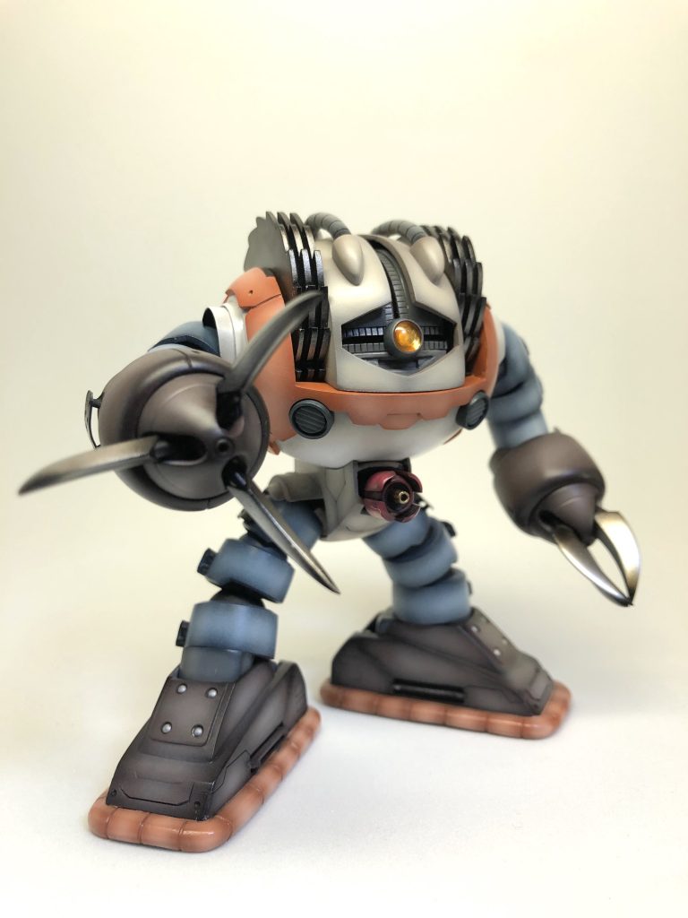 HGUCズゴックの関節を移植したのでクローもそのまま使えます。