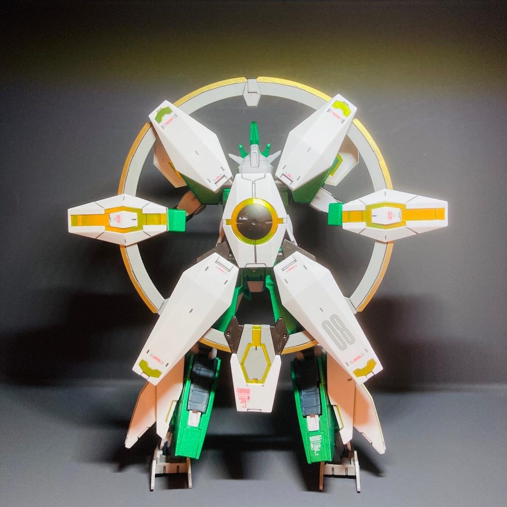 メタルグリーンはラッカースプレー塗装しています。他は水性ホビーカラーで塗装スミ入れ、つや消しトップコートをかけています。