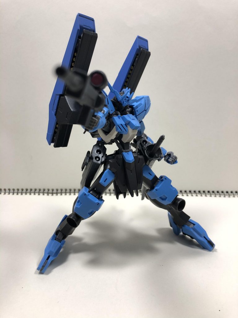 ライフルを構えて