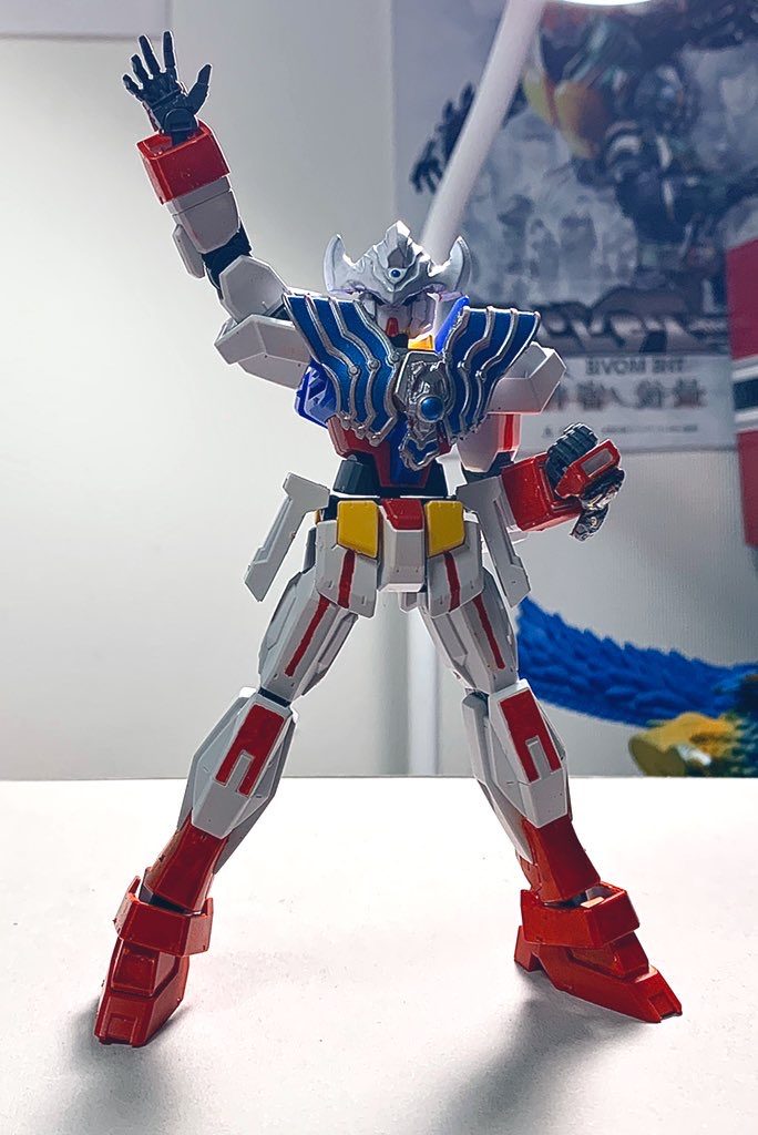 ウルトラマンがいる宇宙とはまた別の宇宙の工藤ヒロユキがGBN内で人工知能のタイガとバディになることで動かせる機体。必殺のストリウムブラスターはマゼラン級をも落とせる。
