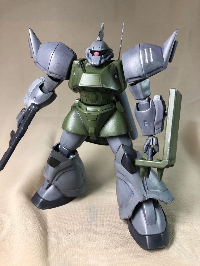 前から作りたかった。ゲルググ系の機体。