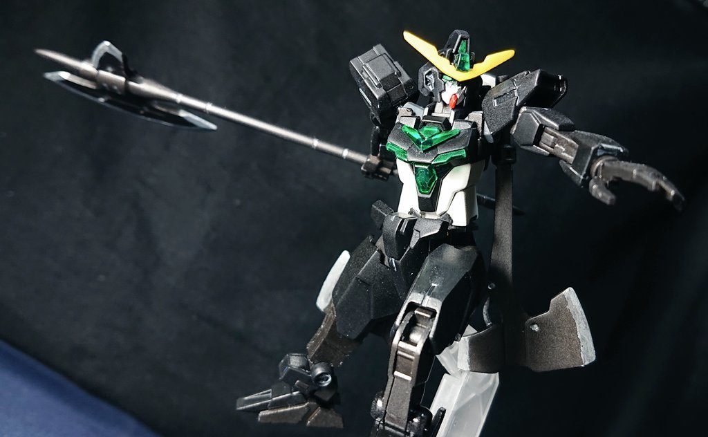 『ネフィリムハルバード』
名前は気にするな！(アーマードッキングゴーしてる時の名前とか関係ないんだからね！)
グシオンハルバードの改良版の改良版
元はグシオンBB(ベースブレイク)の武装だったが先端のパイルバンカーが更に強化されており発射速度、弾の巨大化等により威力は絶大となっている
やはり斬るより叩きつけるが主になっている…が斬打突全てをこなせる万能武装