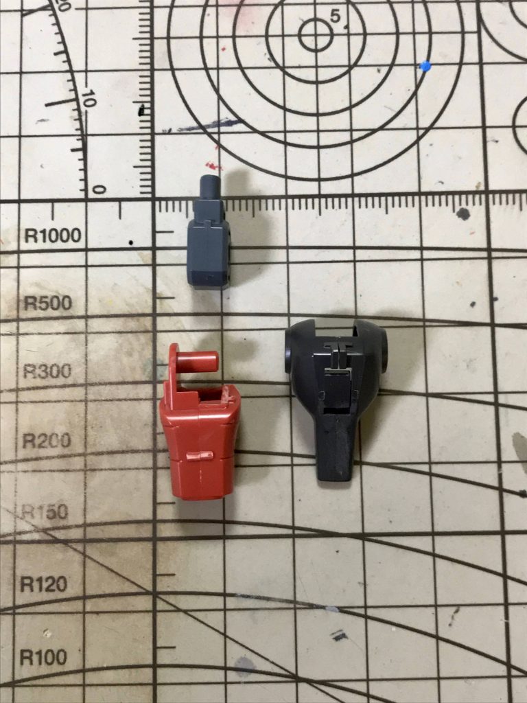 制作風景。定番の後ハメ加工をしています。一応使ったスプレーをば。タミヤスプレーTS-10フレンチブルータミヤスプレーTS-7レーシングホワイトMr.カラースプレーセミグロスブラック