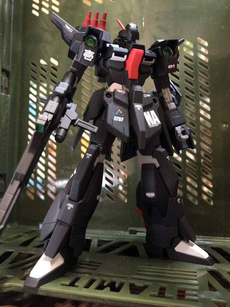 というわけでロンドベル治安維持遊撃部隊内特殊戦略作戦室機動9課〝STARS〟所属ライトニングリガズィtypeEアスナ.ウィザード♀少尉搭乗機という妄想であります✨