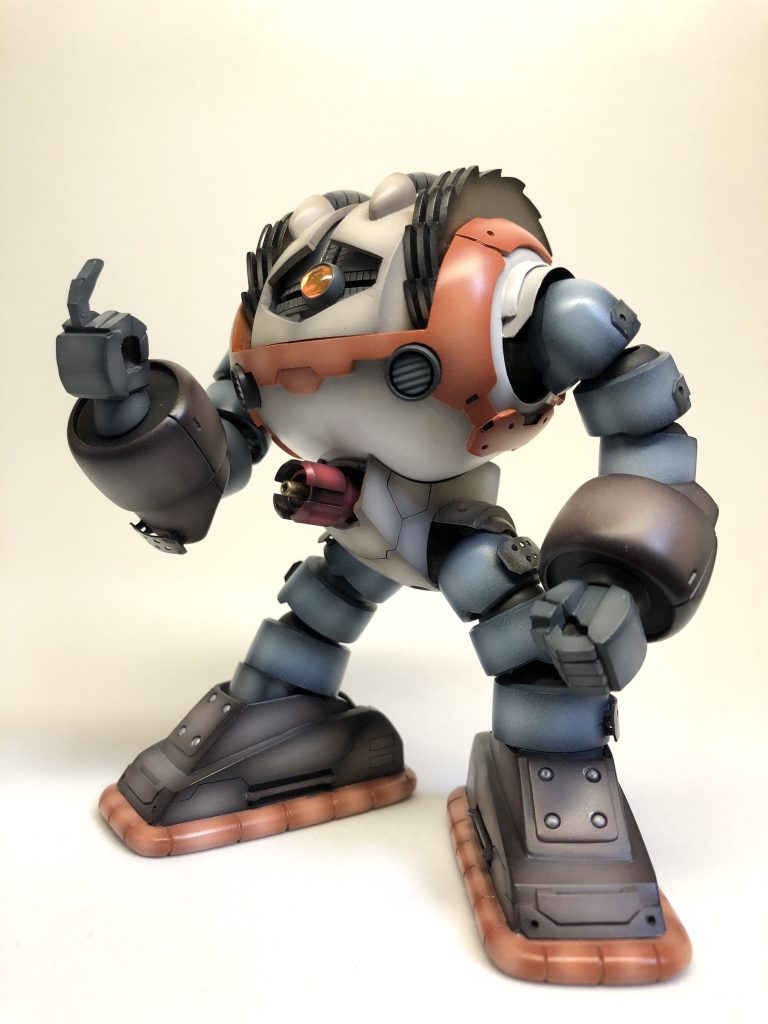 「 ガンダムぅ?かかってこいやぁ〜」