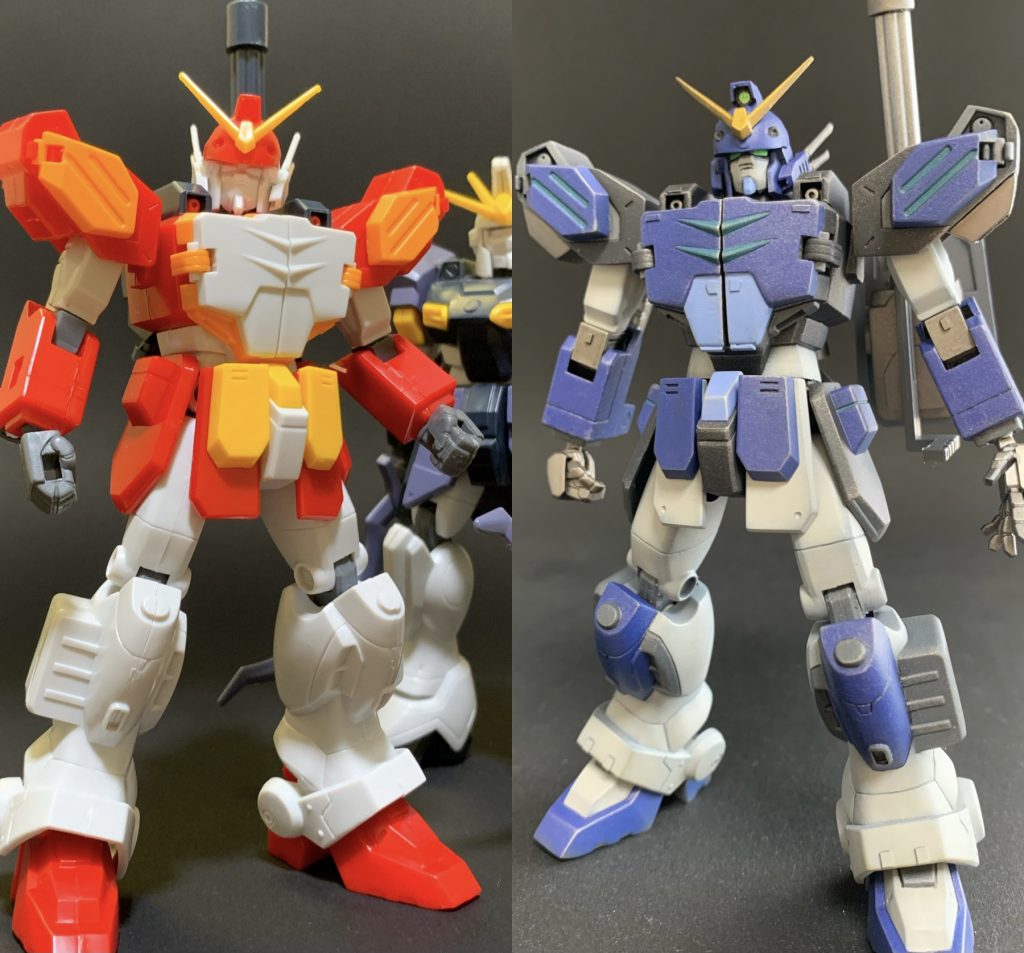 パチ組状態と比較。フェイスパーツの小型化と、肩の大型化、あと所々プラ板で追加したディテールでマッシブな印象になったと思います。