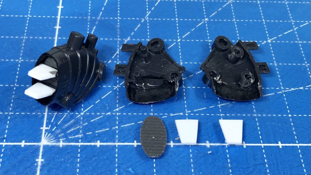 スラスターは合わせ目消しがしづらいのでプラ板で作り直しました