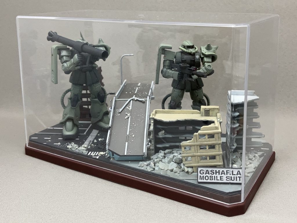 カバーが被せられるのでホコリも安心です。