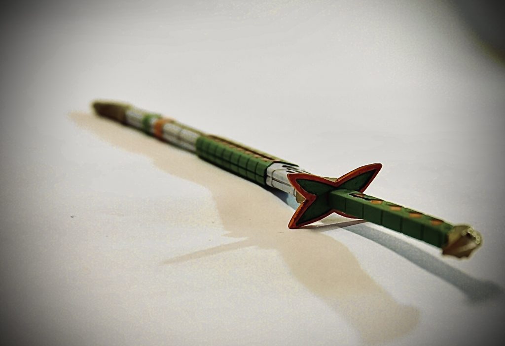 改造点は刃と鍔の部分です！
イージーペインターで塗装