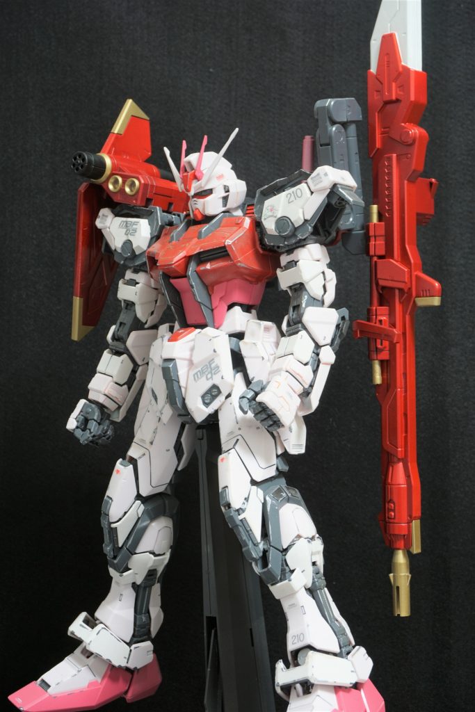 もちろん、ランチャーやソードの装備もできます。 