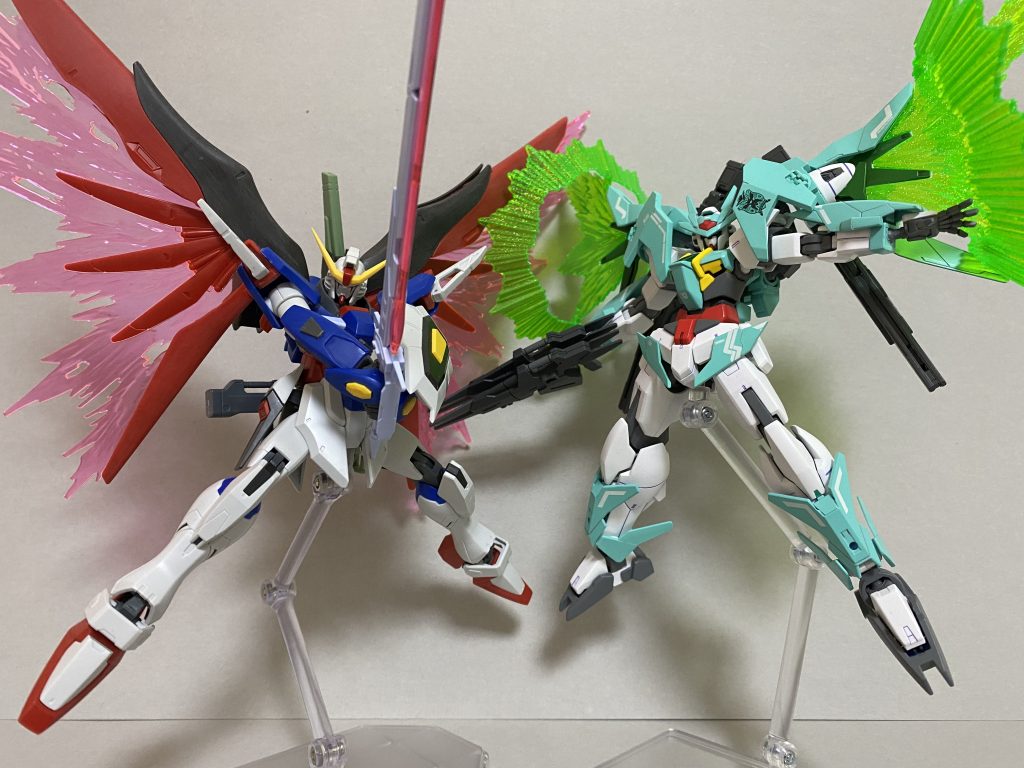 オマケモチーフになったデスティニーと一緒に