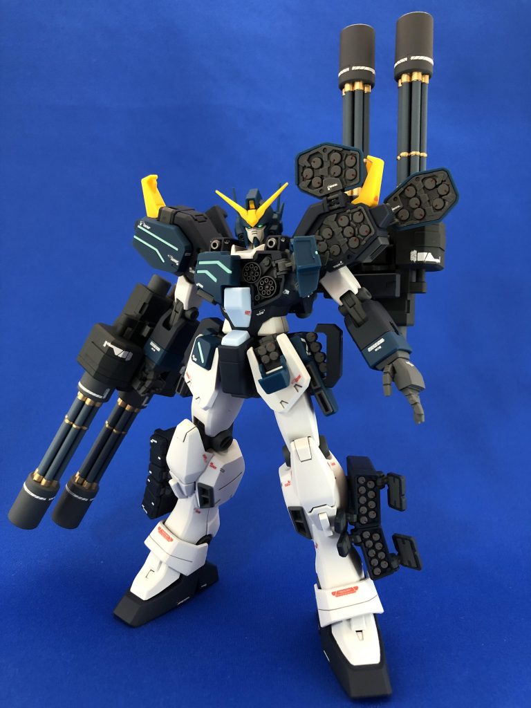 MGのヘビーアームズカスタムです。私の中では永遠にゼロカスですしヘビーアームズカスタムなのです。先日の再販でゲットしました。基本HG派なのですがこれとテスタメントだけは我慢ができませんでした。