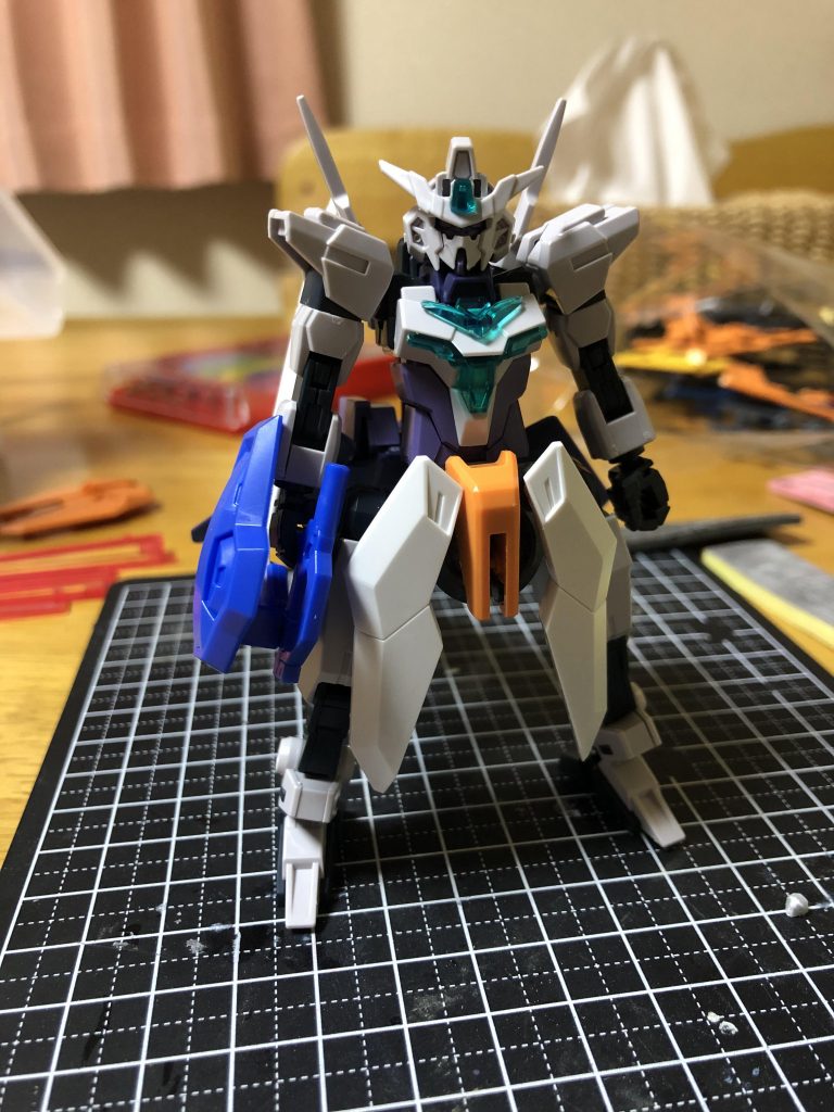 イメージを膨らませるための仮組み。フロントスカートはアリオスのものでこのままだと長すぎたのでカットしました。