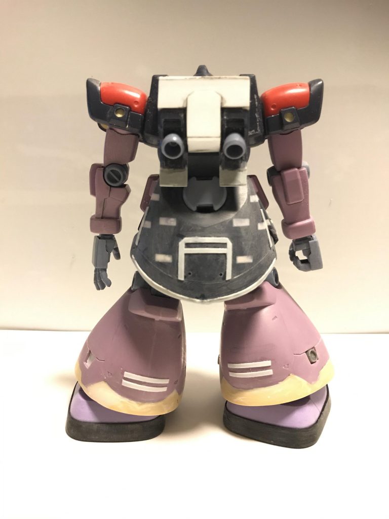 ランドセルは、そのままプラ板貼りました スカートの弾薬マウント部はいらないのでパテで埋めてしまいました