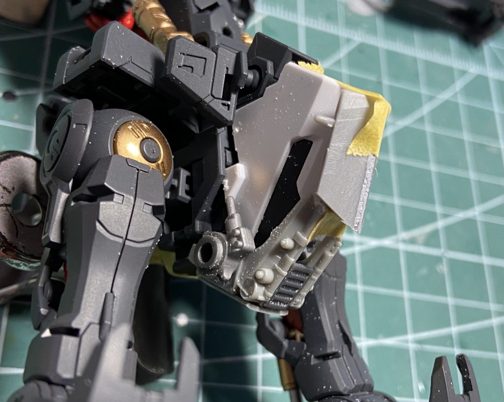 あまり見えませんが股間もディテールアップ。