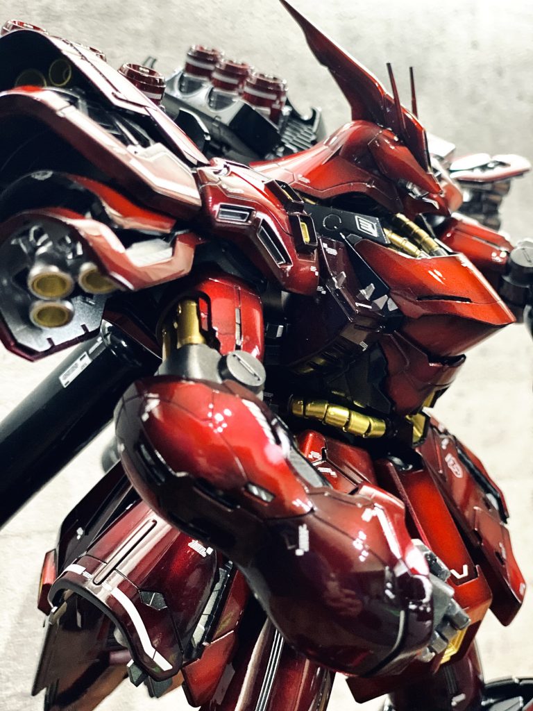 サザビーは本当に曲線が美しいのでキャンディ塗装が映えますね！