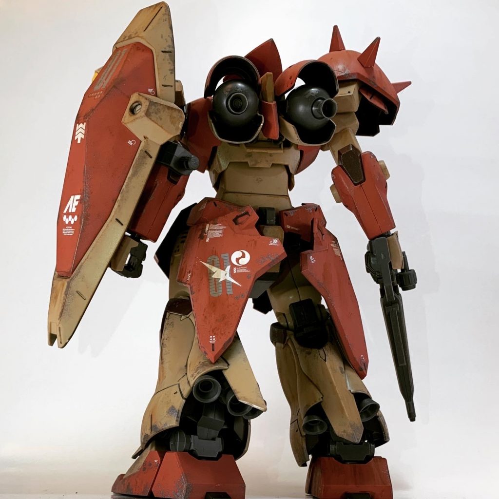 ただ、なんかこうお尻のアーマーの展開の正解が見えない感じです。