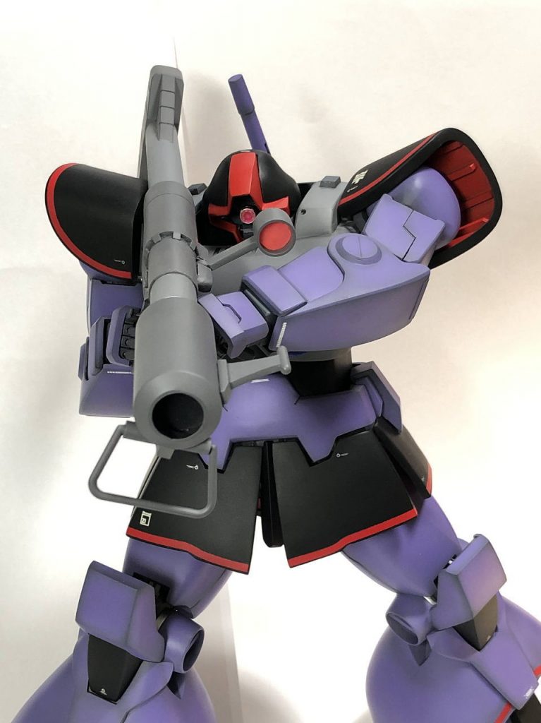 ここまでスタイルや可動を改造すると流石に重くなるので、関節が負け気味になるのでバズーカは肩手持ちが厳しいですｗｗ