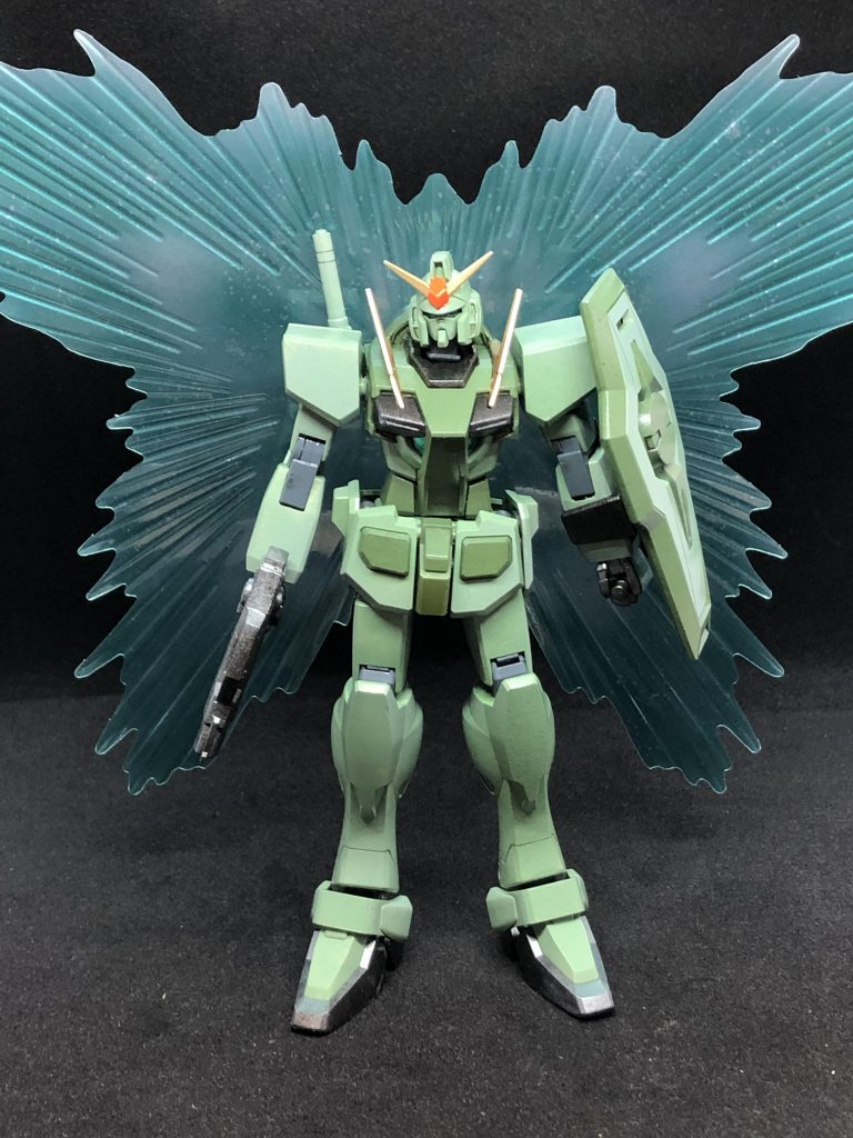 ポージングが変。