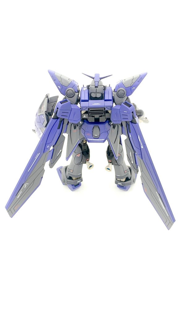 バードモードも撮りたかったんですけど、変形させようとしたらゴリゴリ塗装剥げて泣いたので勘弁してください……