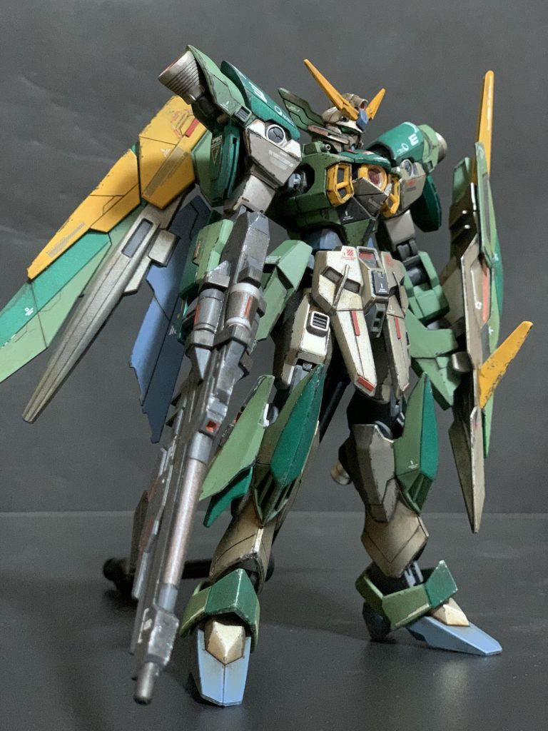 ゼロカスの羽毛みたいな羽よりも　こっちのかっちりウイングのほうが好きです 