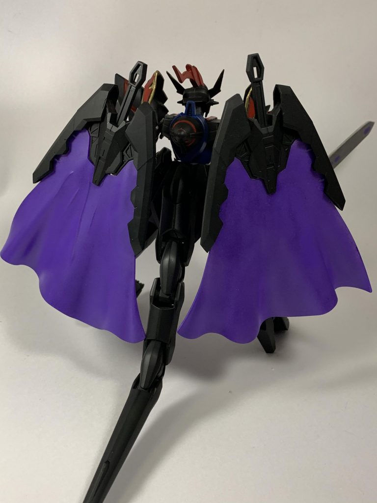 背面はこんな感じです胴体は1.5ガンダムがベースのため擬似太陽炉が搭載されています